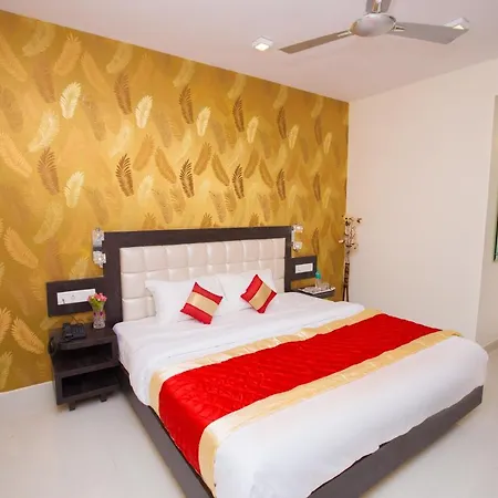 Vee Suites